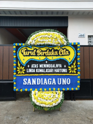 Papan Bunga Duka di Amen